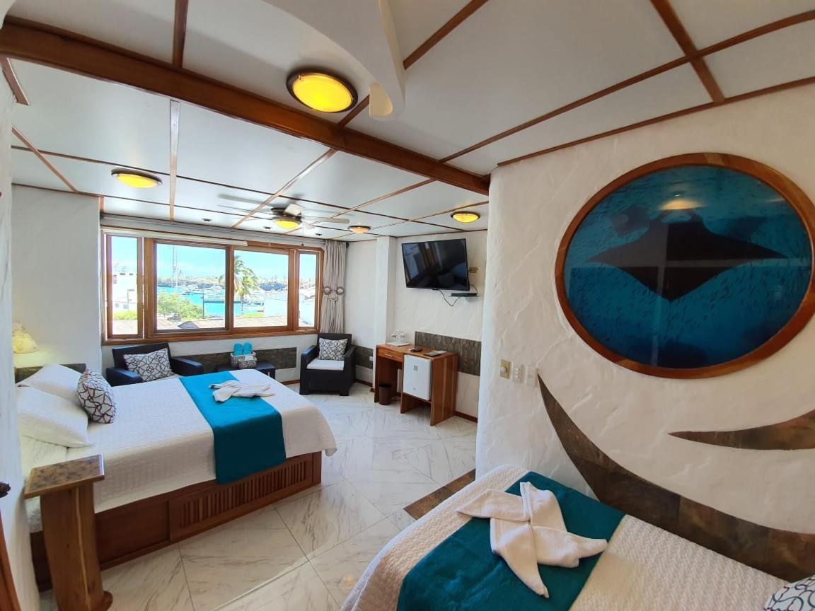 Casa Ocean Pier Bed & Breakfast Puerto Ayora  Dış mekan fotoğraf